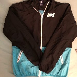 Women’s Nike Windbreaker